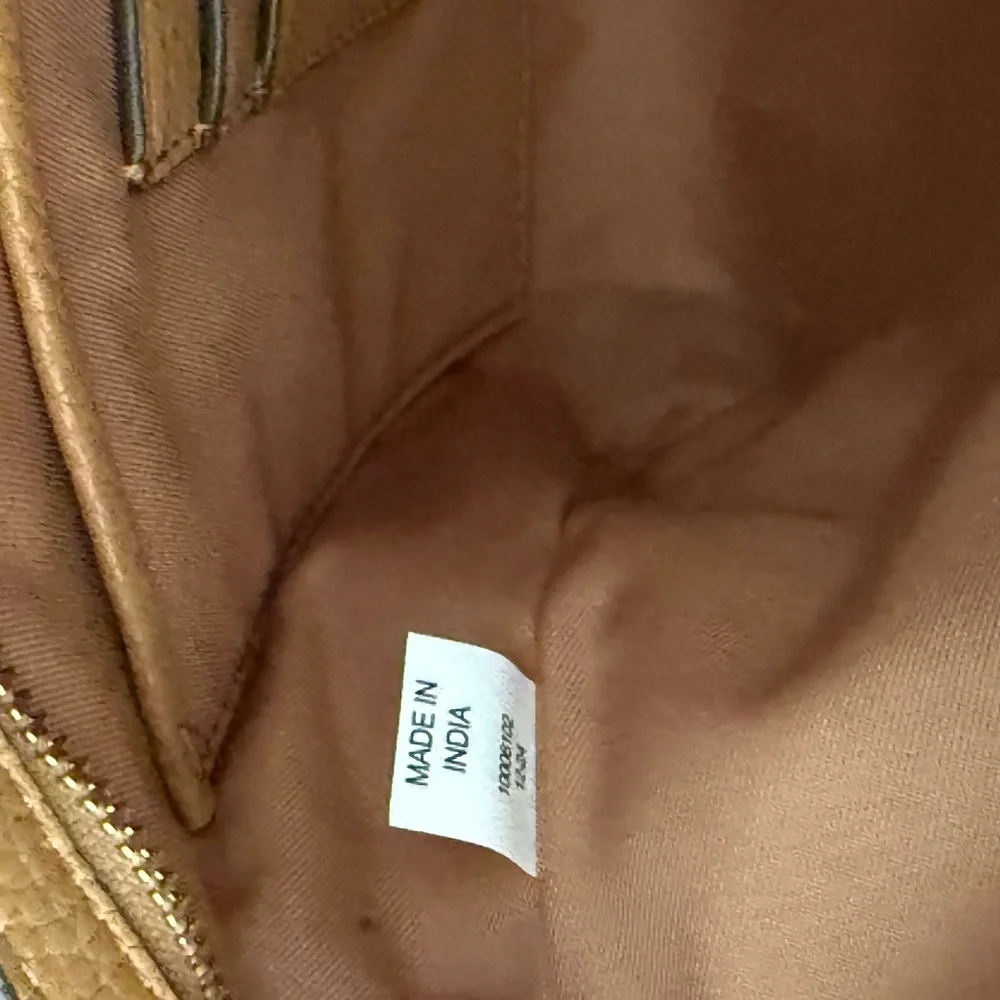 New Tory Burch Thea pouch